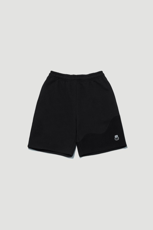 Reverse Bear Patch Shorts_Black